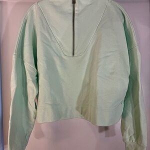 Sweaty Betty half zip pullover cropped